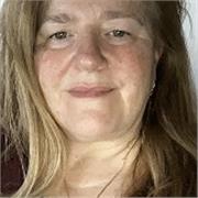 anni insegno inglese nella scuola primaria, se vuoi ti posso aiutare a migliorare pronuncia, comprensione, scrittura, grammatica e giocando possiamo fare conversazione in inglese. Se abiti a Reggio possiamo trovarci in presenza, altrimenti on line